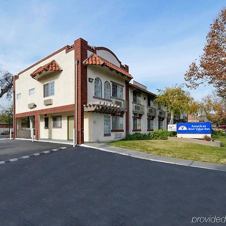 Americas Best Value Inn San Jose Convention Center Екстериор снимка