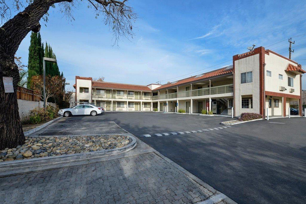 Americas Best Value Inn San Jose Convention Center Екстериор снимка