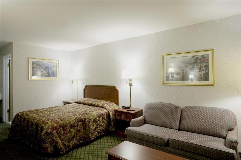 Americas Best Value Inn San Jose Convention Center Стая снимка